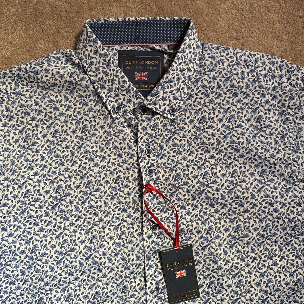 Guide London Men's size L Stretch Fabric Blue W White NWT